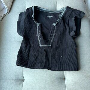 Black Out From Under Go For Gold Seamless Crop